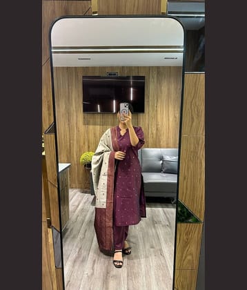 kedar fab Women Silk Blend Self Design Straight Kurti With Pants ( Purple )