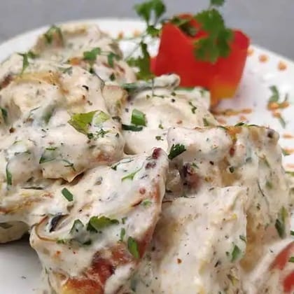 Soya Afgani Maida Momos[8 Pieces]