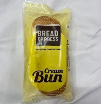Bread Express Cream Bun – Classic Cream-Filled Bun (100g)