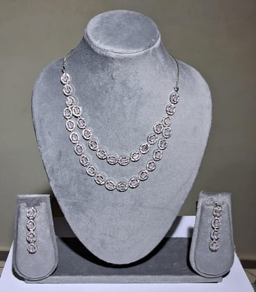 NECKLACE AD