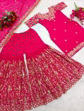 Beautiful Party Wear Look Top-Sarara With Fancy Dupatta Beautiful Party Wear Look Top-Sarara With Fancy Dupatta