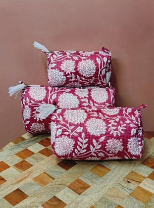 Set of 3 cosmetic bag/pouches with waterproof lining