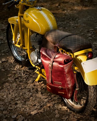 backpack pannier - classic roll top-cherry red / in