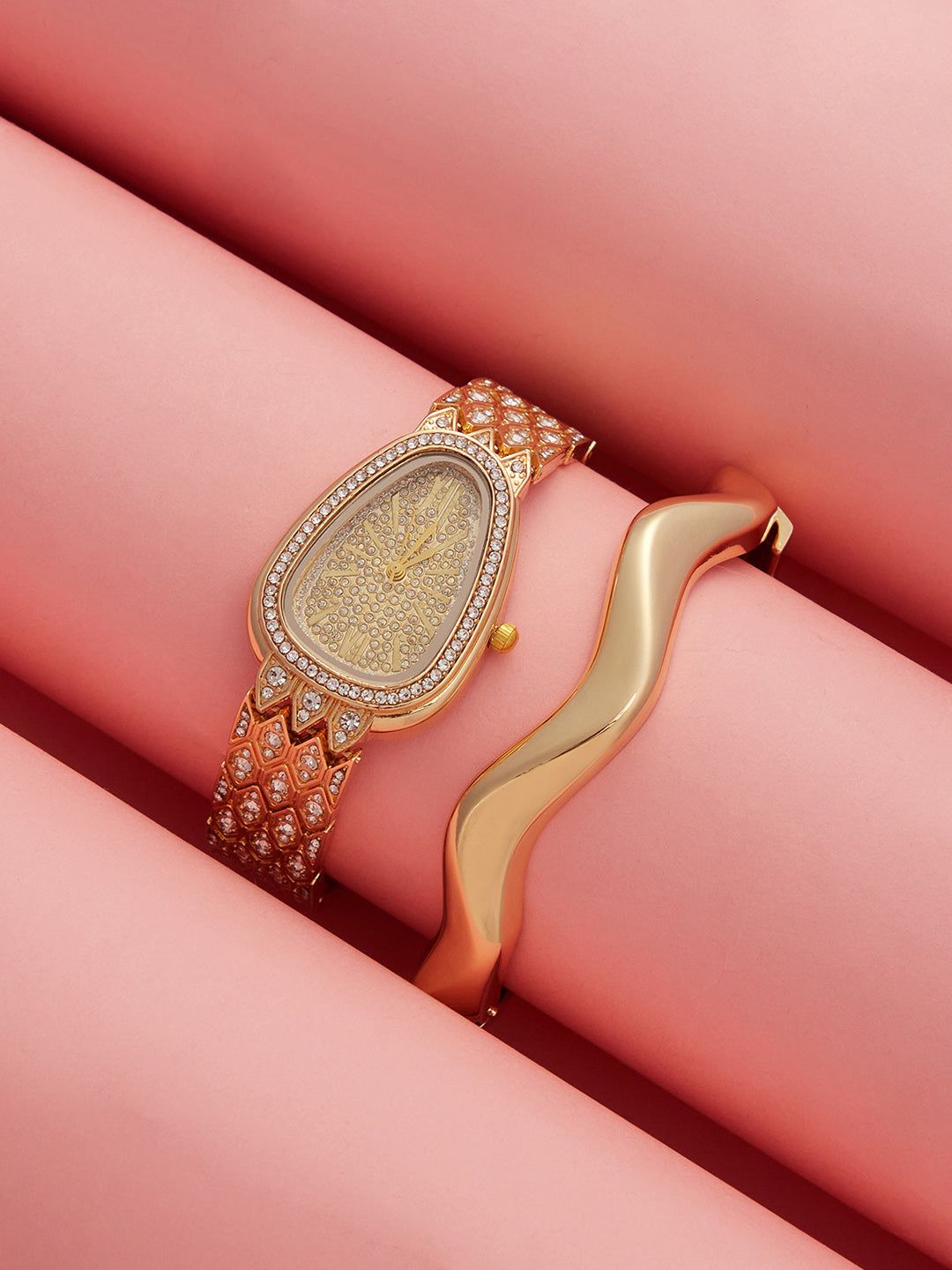 The-Bijou-Serpenti-Oval-Watch-With-Bracelet-Combo-Watch Combos