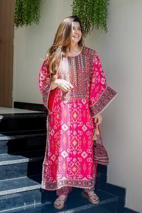 Amaira Pink Printed Chogha Set-M-L