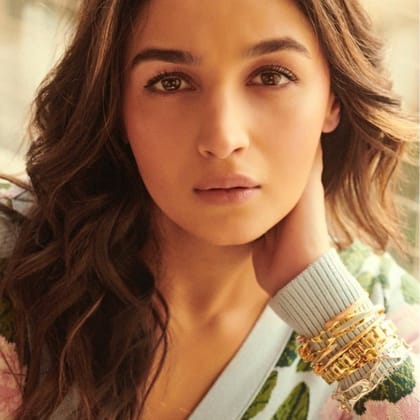 Alia Bhatt in Molten Bangles - Set of 2