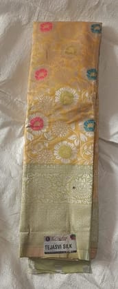 Elegant Traditional Indian Saree with Intricate Embroidery
