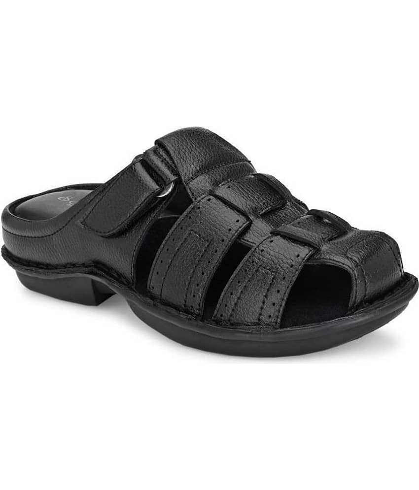 softio Black Flip Flops