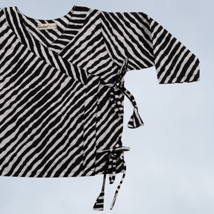 Cotton Muslin Baby Angrakha Jhabla | Leheriya Black-0-3 months
