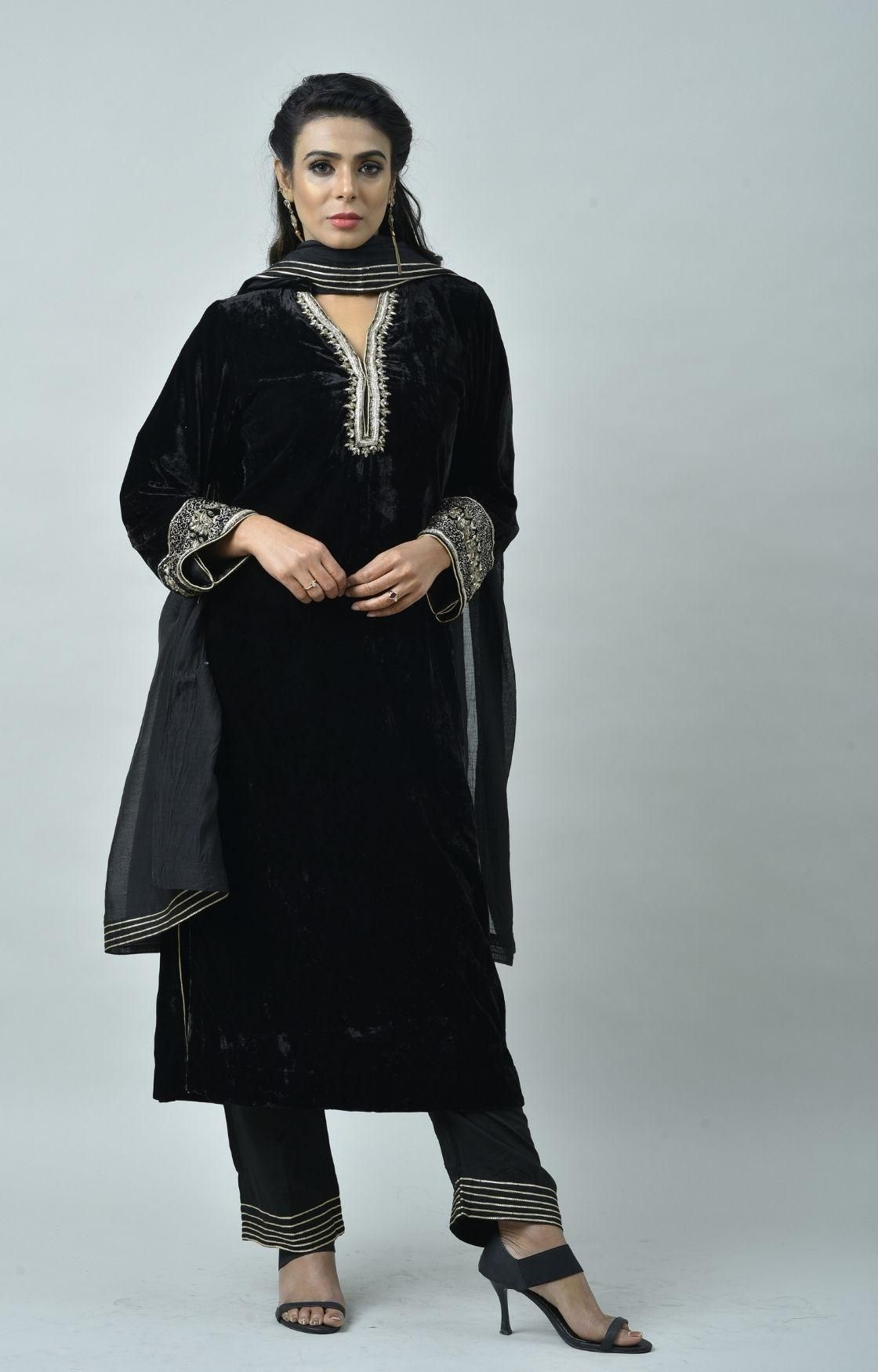 Black Velvet Kurta Set of 3-S