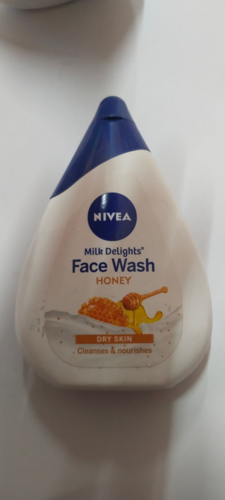 Nivea Milk delights Face wash Honey Dry skin 