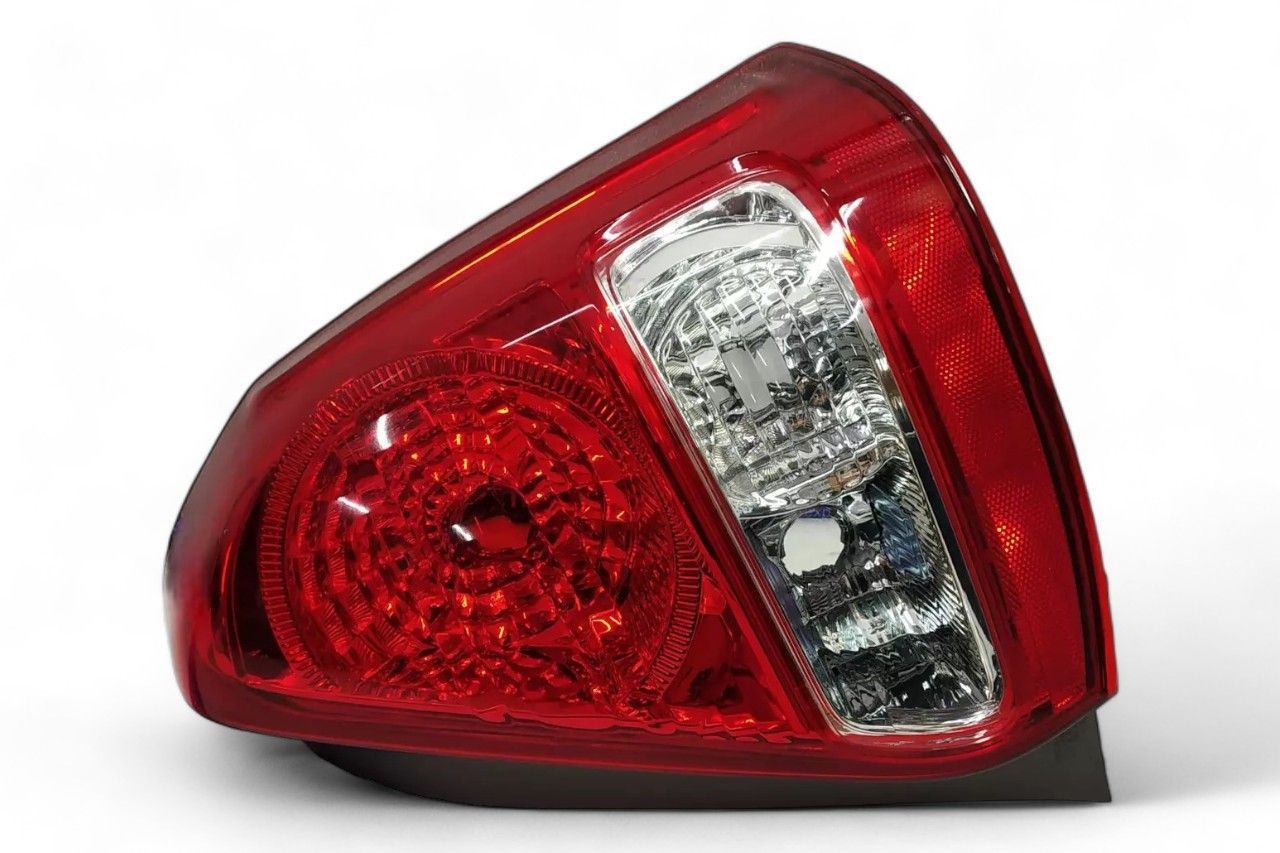 Uno Minda Rear Tail Lamp - RH TL-6687M