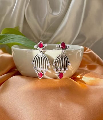 RED FROST RADIANCE STUDS