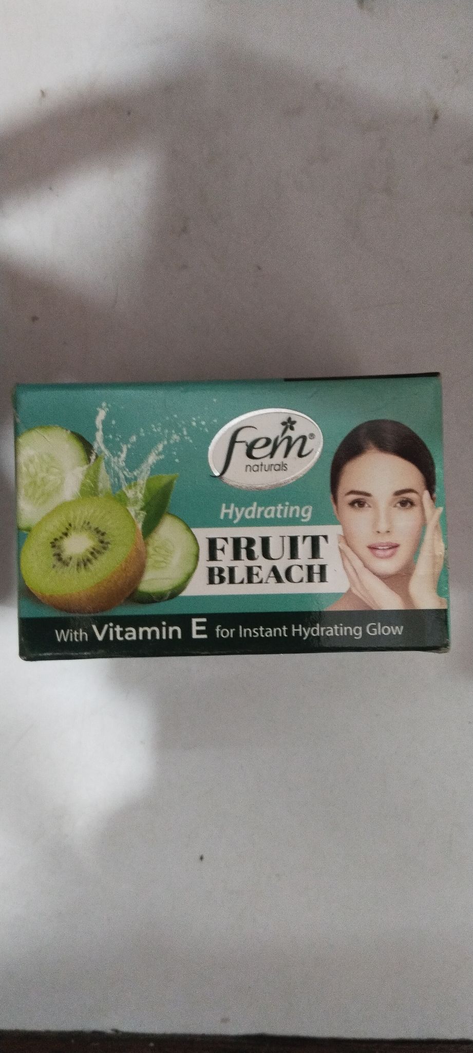 Fem Naturals Hydrating Fruit Bleach 