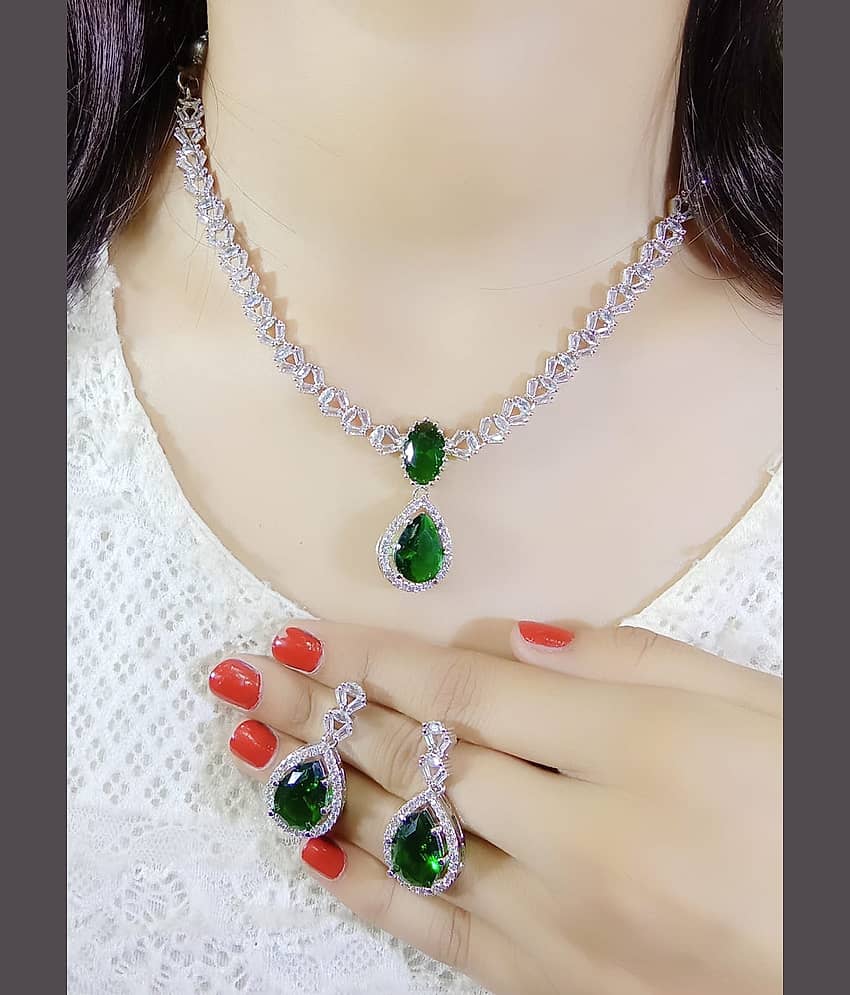 Ladymania White Alloy Necklace Set ( Pack of 1 )