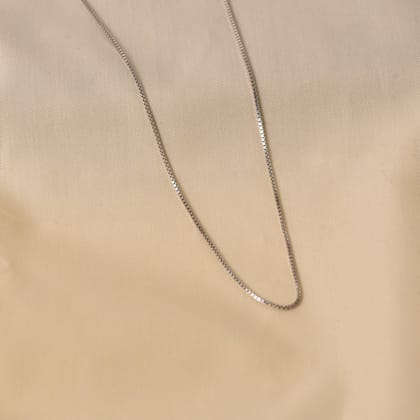Silver box chain 2.1gm 18"+2"