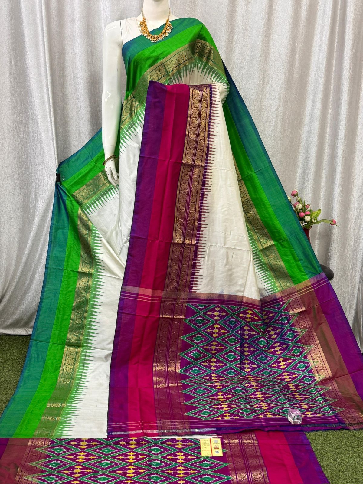 Pure Pochampally Ikkat Silk Kanchi Border Sari Online Cream With Purple
