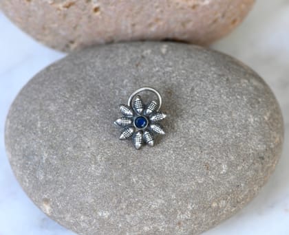 Corn Flower Blue Stone Silver Nose Pin