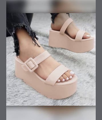 Shoetopia Fashionable Cream Platform Heels & Girls