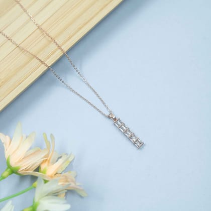 Rosegold Bold Baguette Necklace