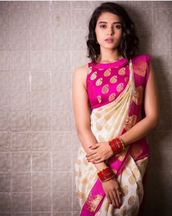 Banarasi  zari  woven SOFT LICHI SILK SAREE