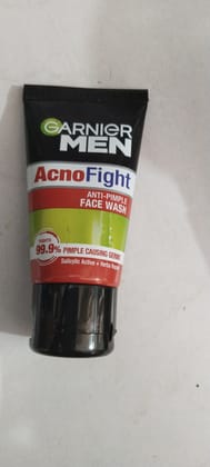 Garnier Men Acnofight Anti-pimple Face wash 