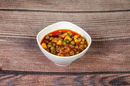 Matar Paneer Gravy [500 Ml]