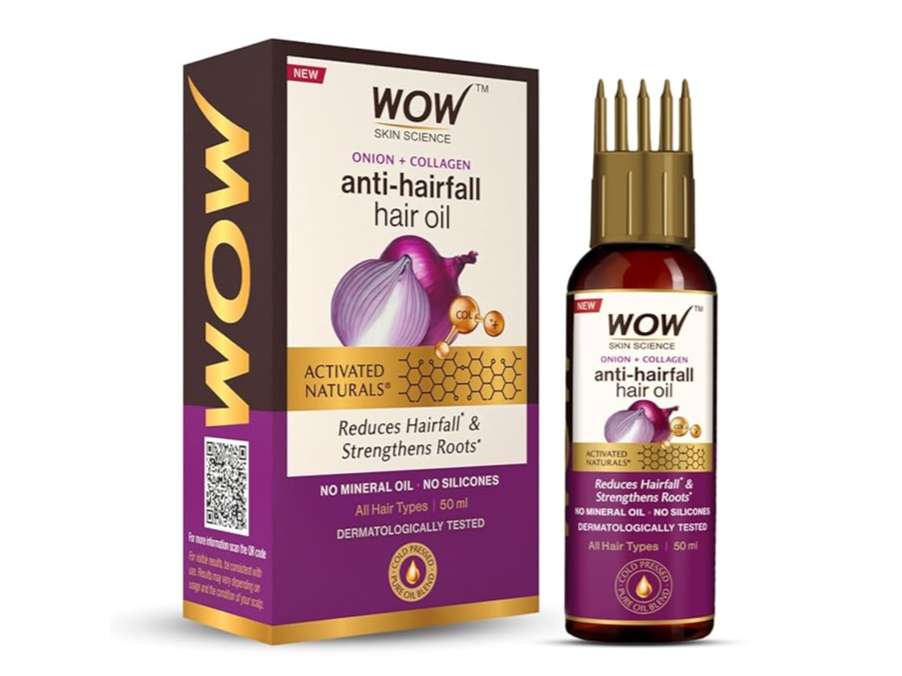 WOW Skin Science Onion Black Seed Hair Oil with comb applicator - 50 ml