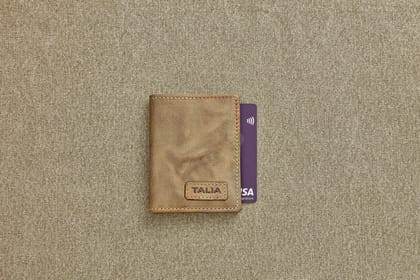TALIA Tuscon Magnetic Card Holder