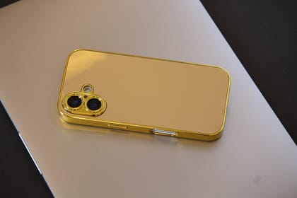Gold Electroplated 360 Degrees Protection Premium Case-iPhone 16