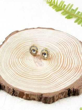 Oval Shaped Kundan Stud Earrings