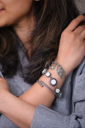 Silver Moonlit Cascade Bracelet Se