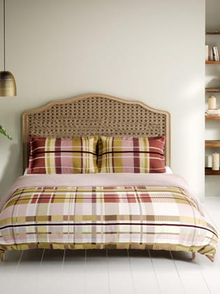 DDECOR - Cherish Collection 100% Cotton Geometric Pattern 150TC Super King Bedsheet |274 CM X 274 CM|, Quilt with 2 pillow Covers - Multi