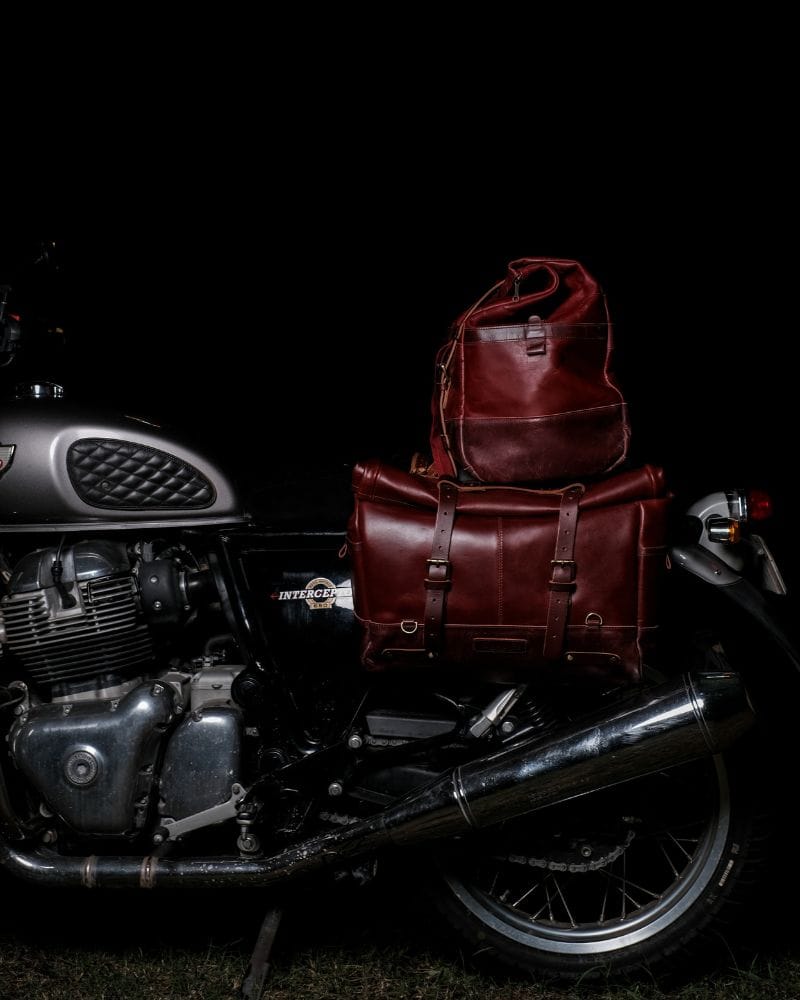 outlaw escapade-cherry red / in