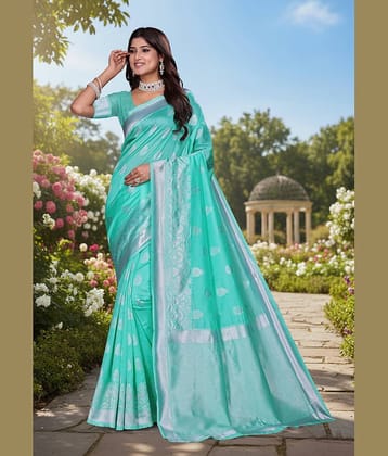 Gazal Fashions Art Silk Woven Banarasi saree With Unstitched Blouse Piece ( Lavender )