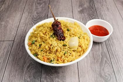 Veg Singapore Fried Rice