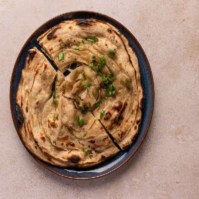 Lachedar Paratha