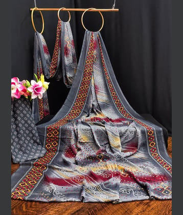 Kanooda Prints Georgette Printed Regular Saree With Unstitched Blouse Piece ( Light Grey )