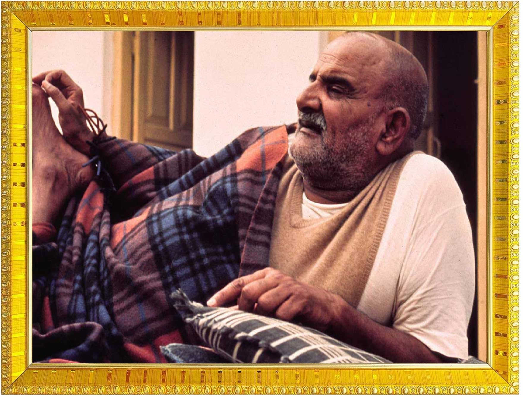 NOKKES Neem Karoli Baba Neev Karori baba Photo Frames Religious Photo frame 5X7 Inch Photo Frame_W37