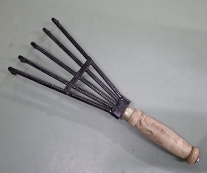 NSC Garden Hand Rake with wooden Handle, 5- Tine Steel Head