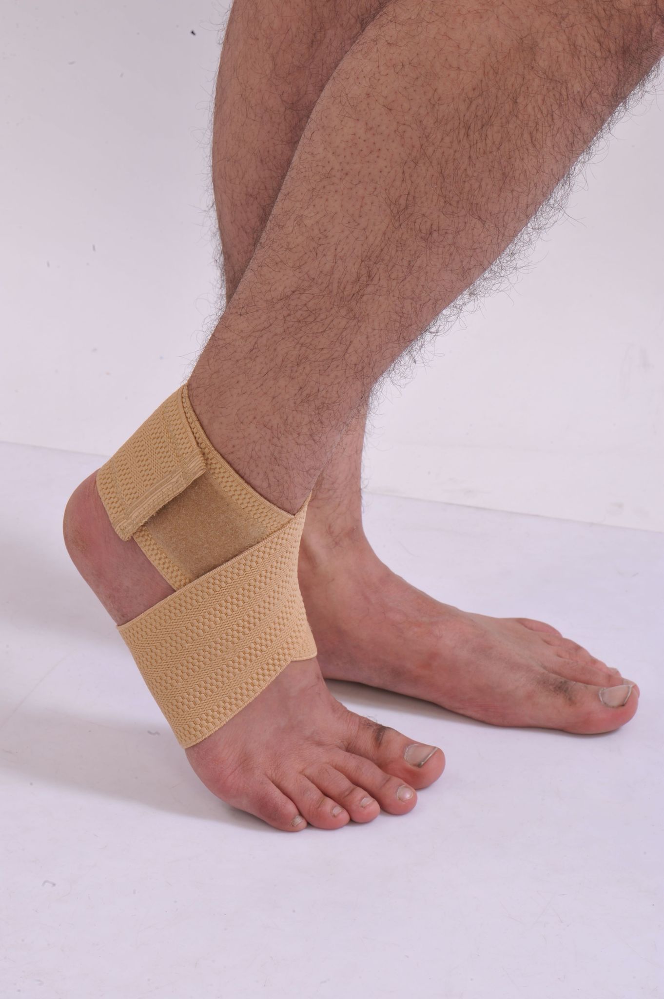 ANKLE BINDER KA 1   Size M