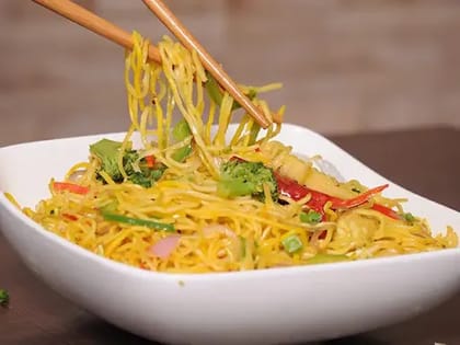 Hakka Noodles