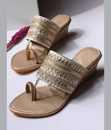 Shoetopia Girls Golden Heels