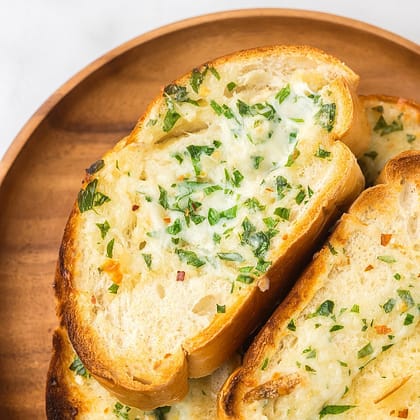 Cheesey garlic bread