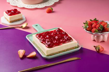 Strawberry Cheesecake (500 Gms)