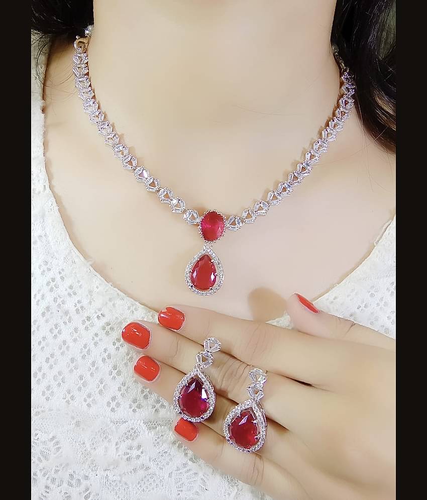 Ladymania White Alloy Necklace Set ( Pack of 1 )