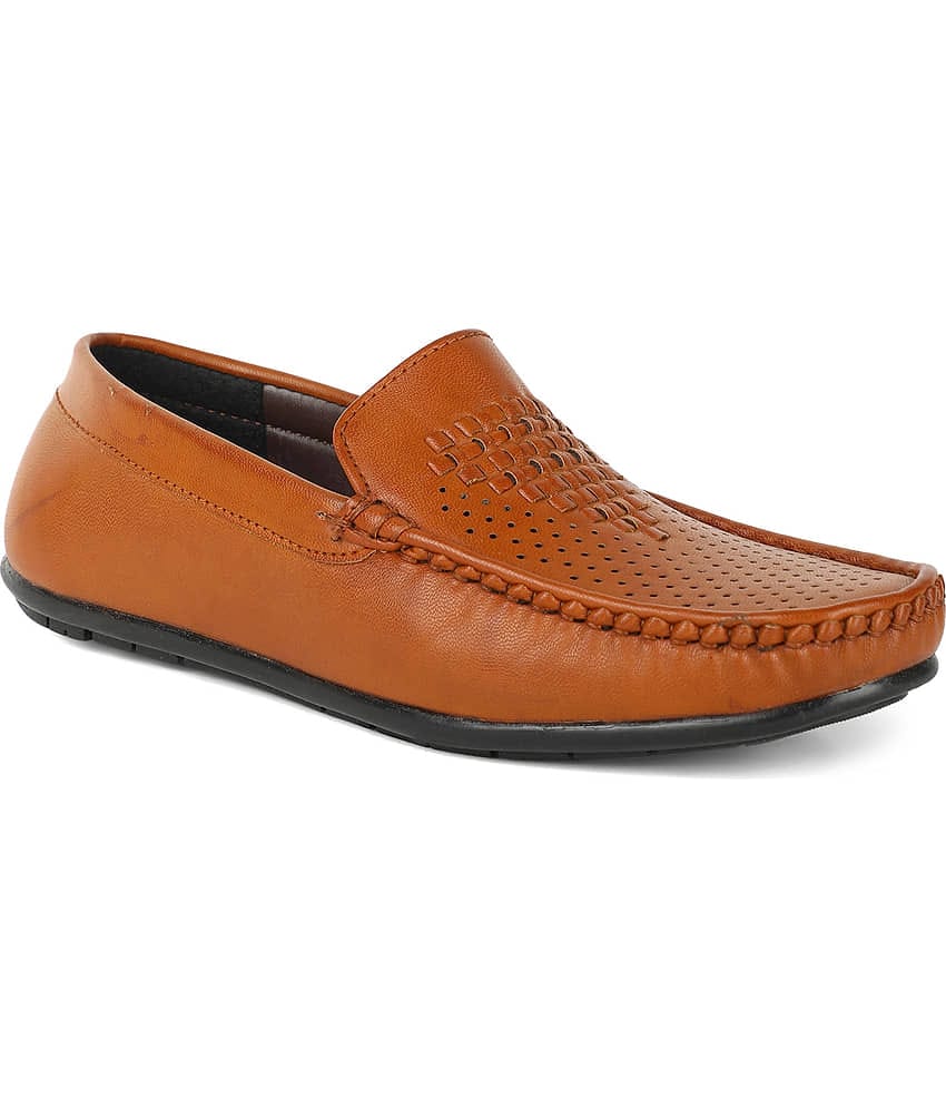 KHADIM Tan Casual Shoes