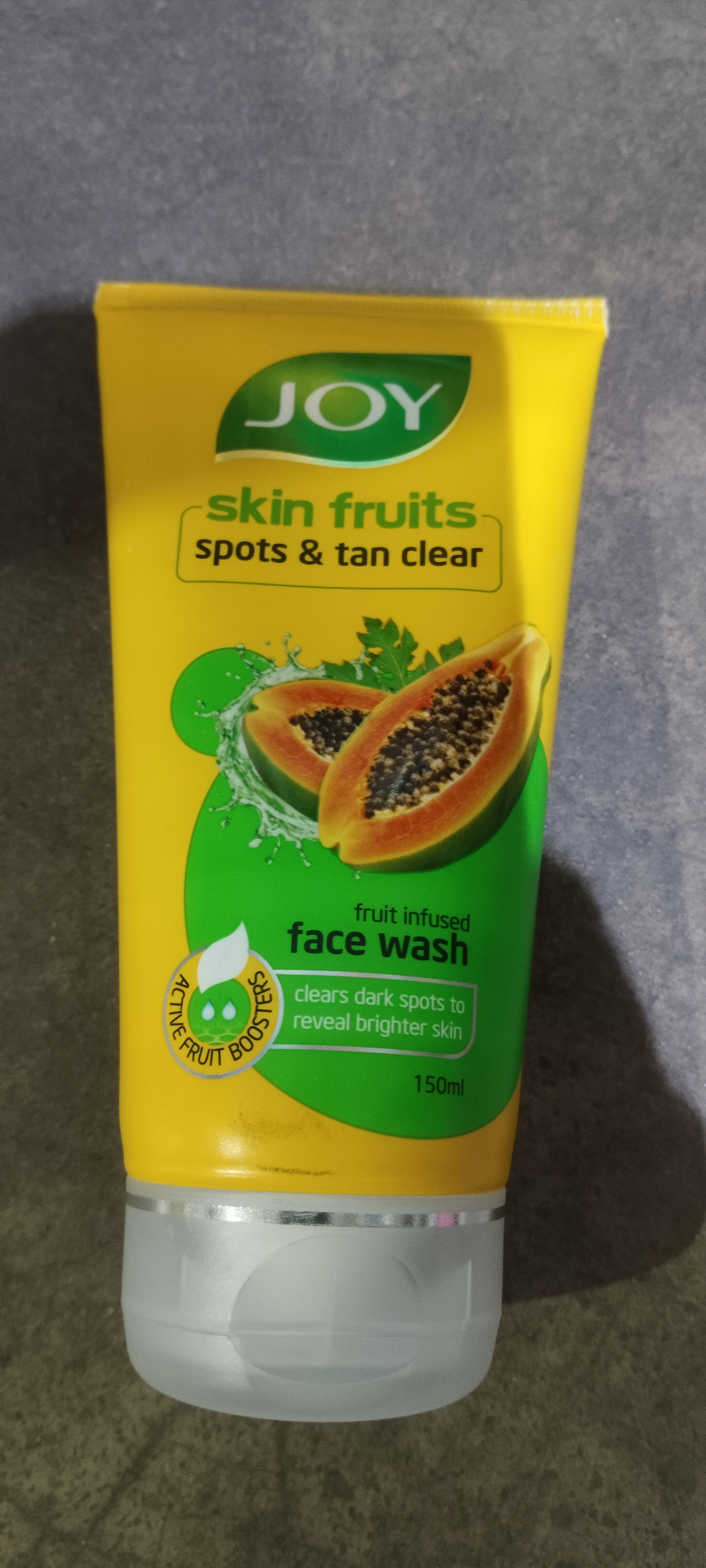 Joy skin fruits spots & tan clear face wash 