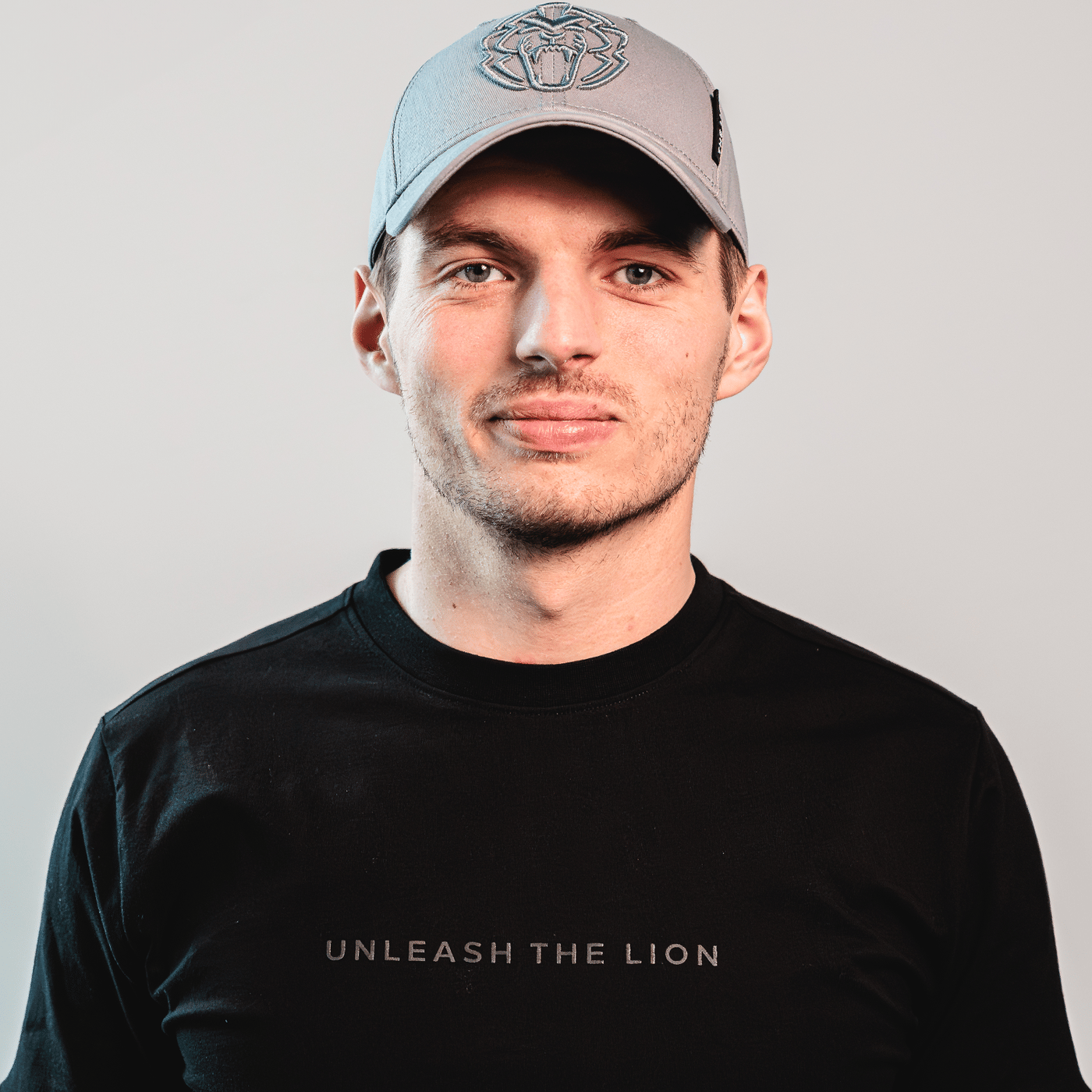 Max Verstappen - Unleash the Lion - Unisex T-shirt