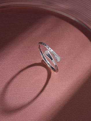 925 Sterling Silver Quirky  Minimal Statement  Band Finger Ring
